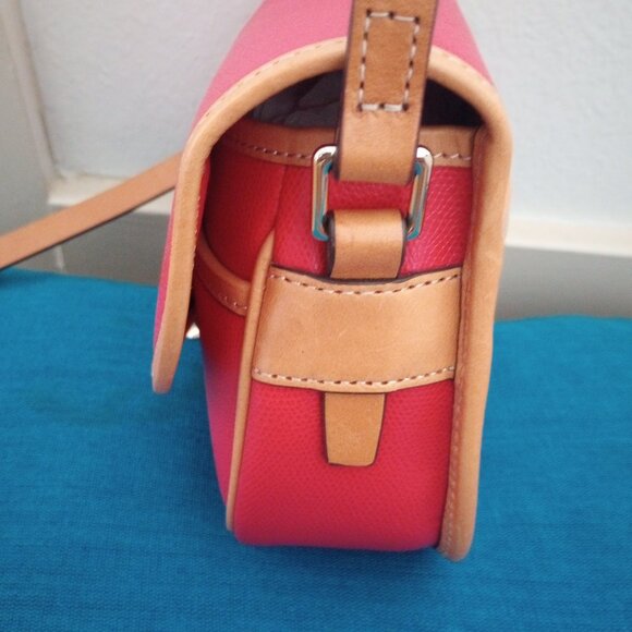 Dooney & Bourke Claremont Leather Field Crossbody Bag - Picture 3 of 8